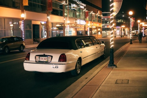 YBE Inc limousine Service