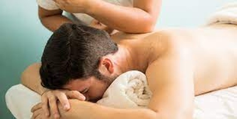 Female to Male Body to Body Massage in Vashi 7045211038