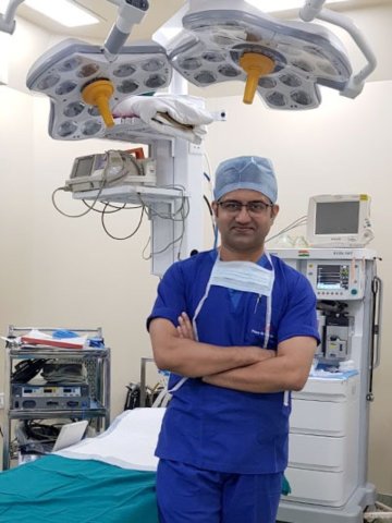 Dr. Tushar Jadhav-Surgical Oncologist In Navi Mumbai