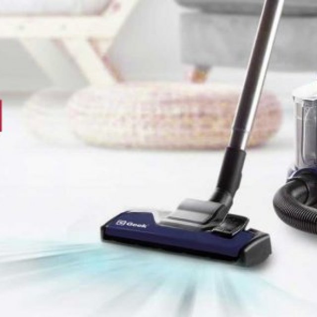 Bagless vacuum cleaner for home