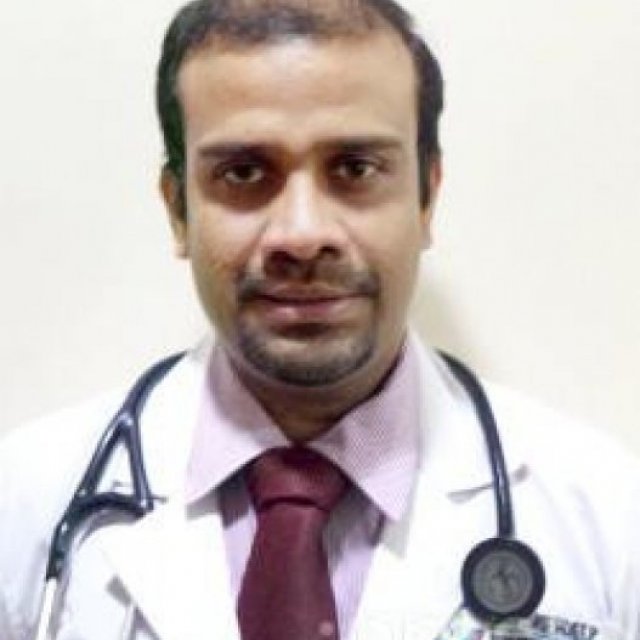 Dr. Vinod Methil : Best Diabetes Specialist Doctor, Vashi, Navi Mumbai | Call 9167444888