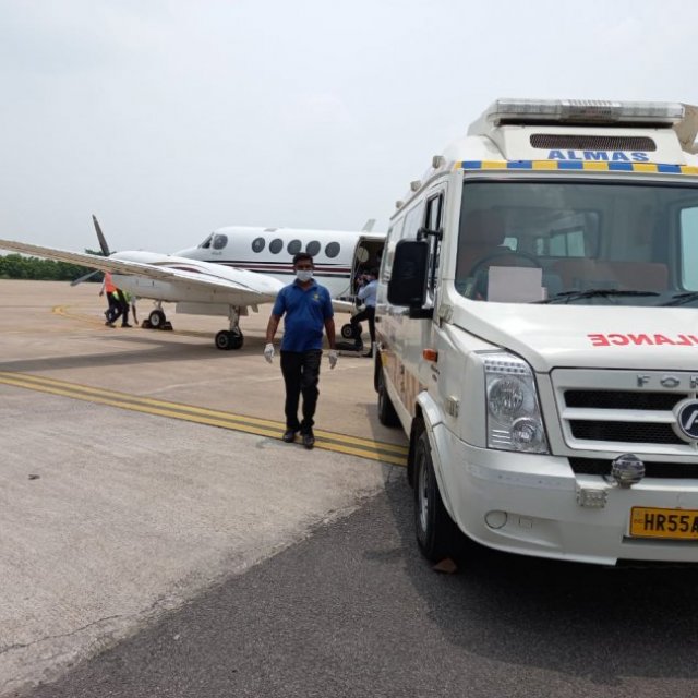 Air Train Ambulance Services in Mumbai