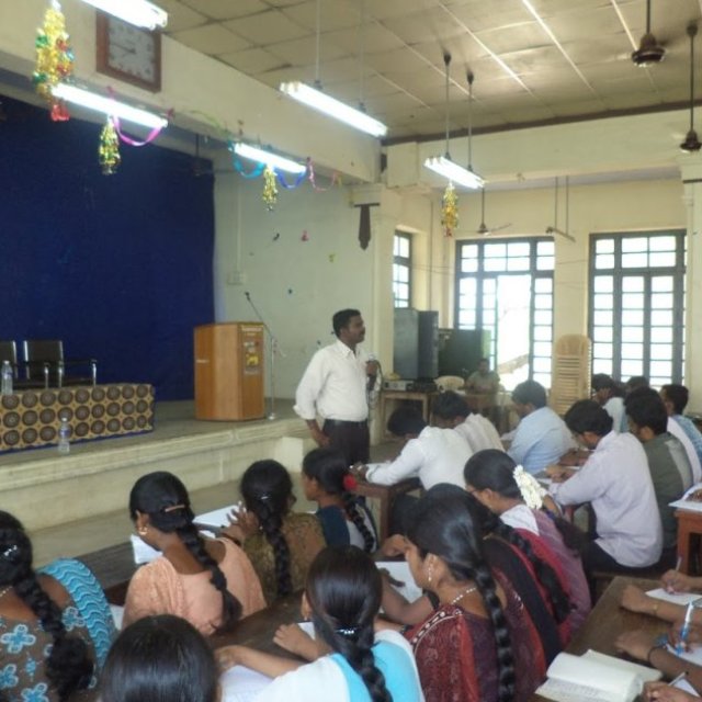 Best coaching center in madurai for bank examination