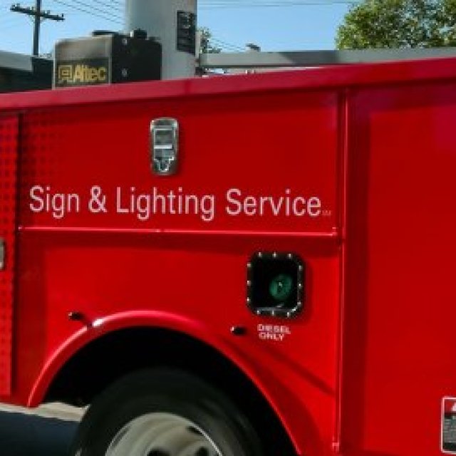 YESCO Sign & Lighting Service