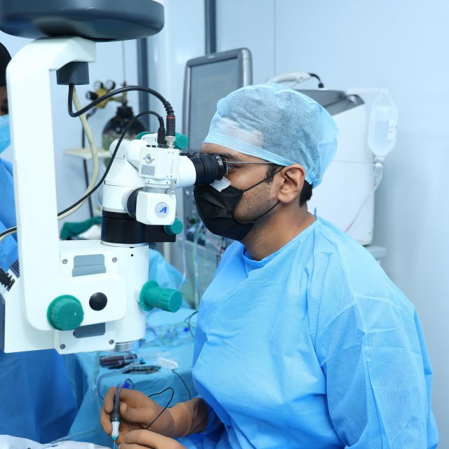 Best Retina surgery doctor in Hyderabad