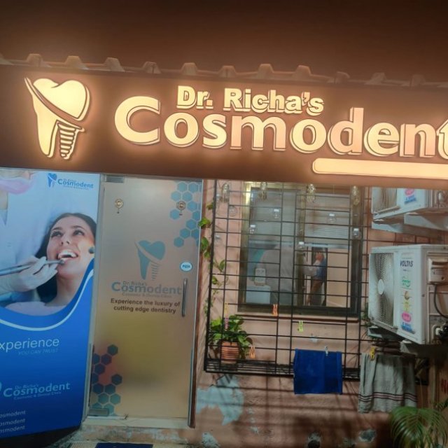 Dr Richa's Cosmodent