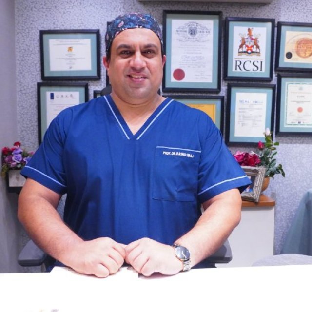 Prof. Dr. Rashid Siraj General, Laparoscopic and bariatric surgeon