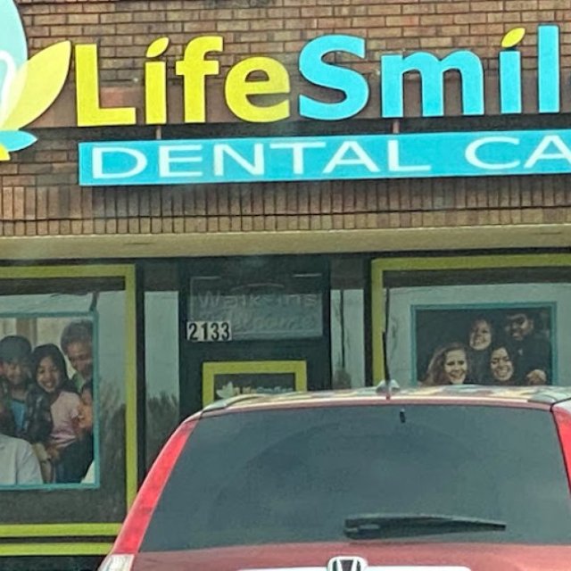 LifeSmiles  Dental Clinic