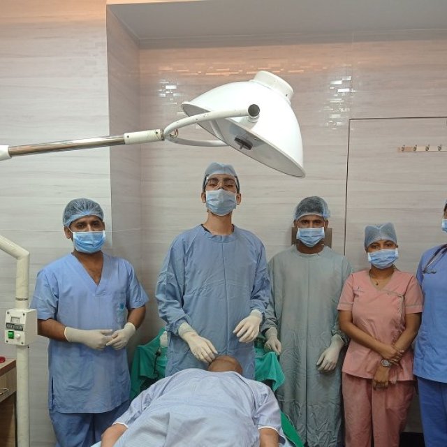 Enhance Hair And Skin Aesthetic Clinic - Hair Transplant Clinic In Mumbai