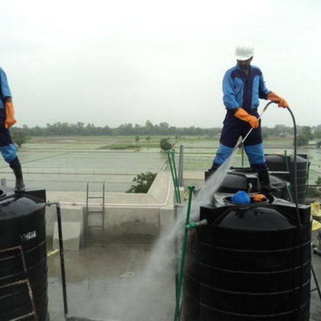 Water Tank Cleaning Services in Karachi