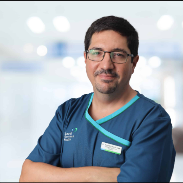 Best colorectal surgeon in Dubai - Dr Daniel Serralta