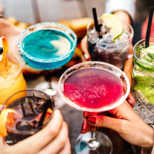 Best non-alcoholic cocktail bar services