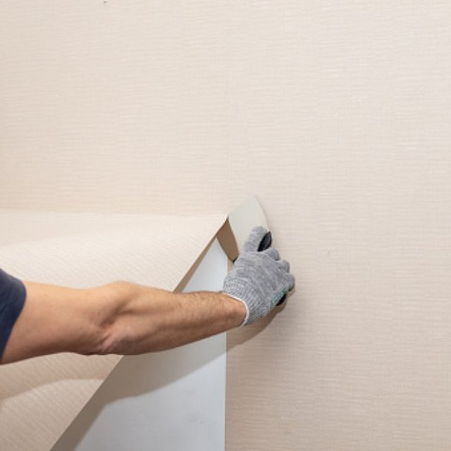 Wall Paper Fixing Work Contractor in Dubai - Alasafeer Group