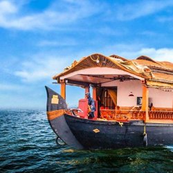Kumarakom Houseboat Holidays